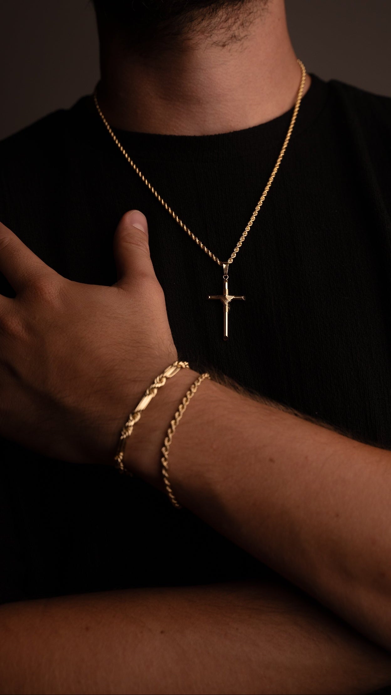 Sagrado Cross Pendant